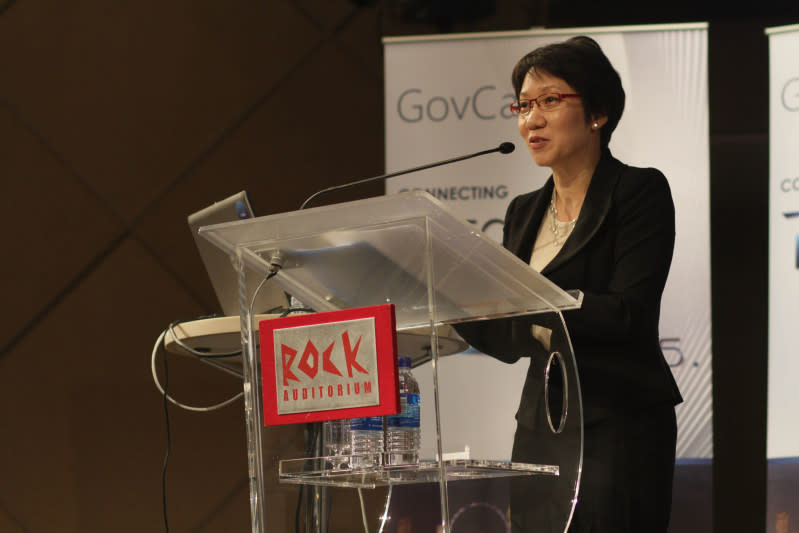 Grace Fu, Senior Minister of State for Information, Communication and the Arts, cites the government's efforts to engage citizens online. (Photo courtesy of Xavier Lur)