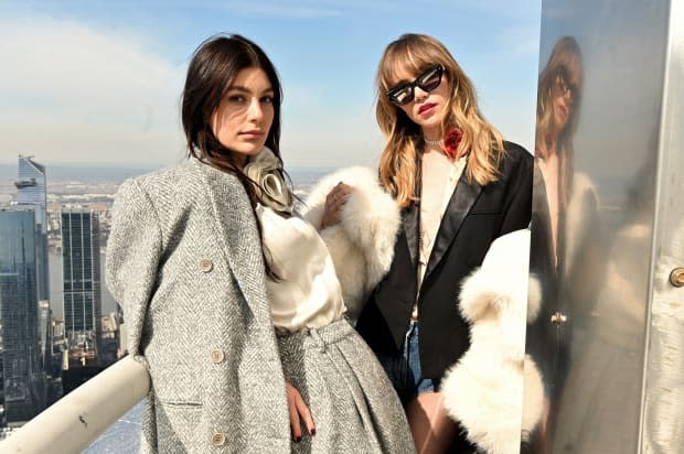 Camilla Morrone (L) and Suki Waterhouse (R).<p>Photo: Noam Galai/Getty Images for Empire State Realty Trust</p>