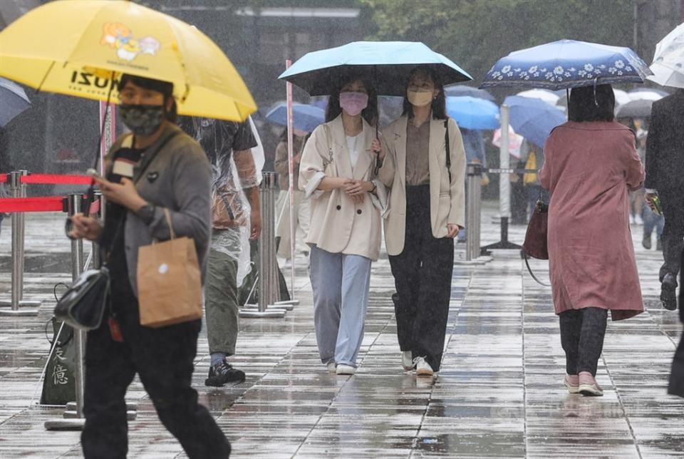 東北季風強北台灣濕冷。（中央社／檔案照片）