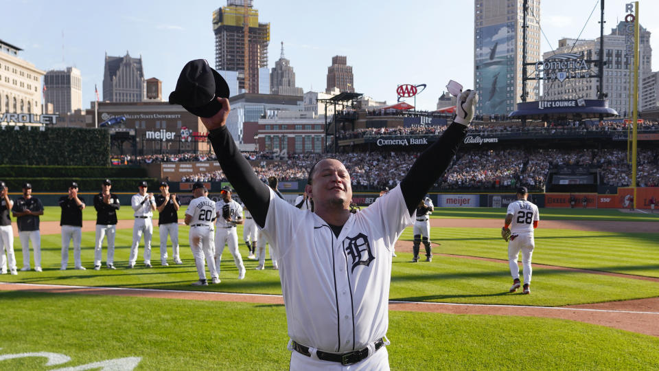 Detroit Tigers' Miguel Cabrera acknowledges fans after leaving the game in the eighth inning of a baseball game, Sunday, Oct. 1, 2023, in Detroit. Cabrera will retire after the game. (AP Photo/Paul Sancya)