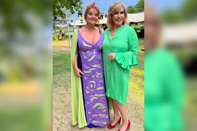 Nancy Pazos y Georgina Barbarossa en el casamiento de Flor Peña (Foto: Instagram @nancypazos)