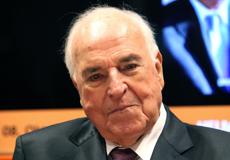 German former chancellor Helmut Kohl is doing "well under the circumstances" his office says