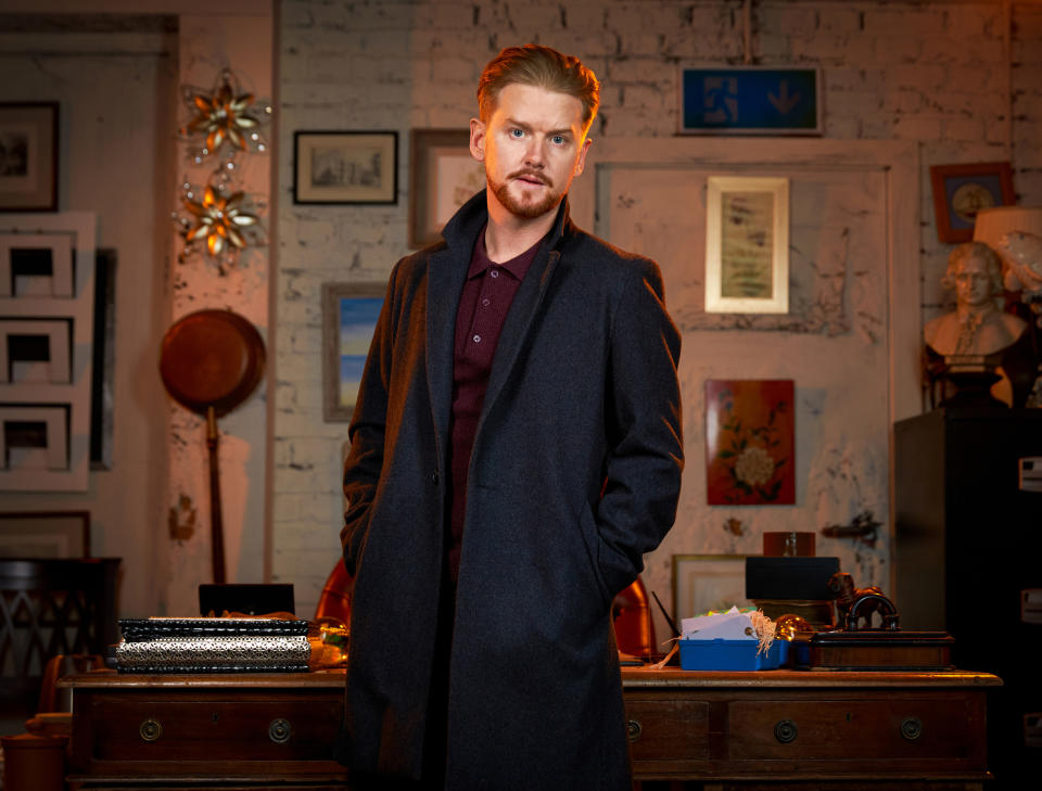 Gary Windass has spent the past two years literally getting away with murder but, with a terminally ill Laura determined to find out once and for all what happened to her ex Rick Neelan, the clock is ticking for the one time loan shark. (ITV)