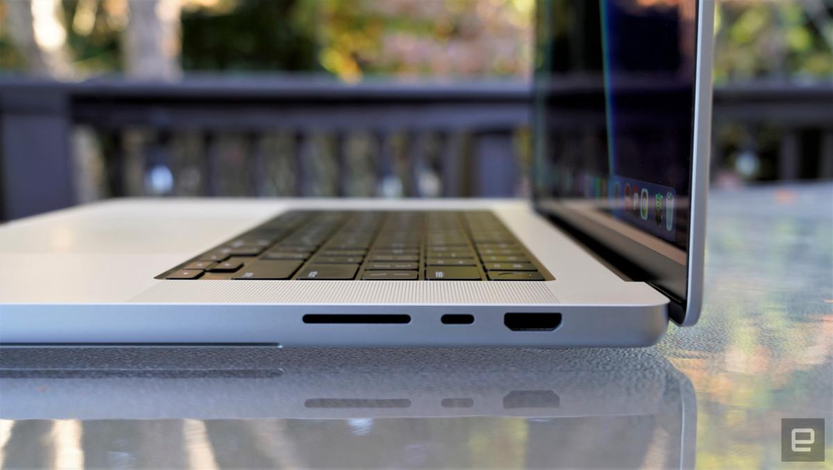 How Apple's new MacBook can avoid the same old mistakes