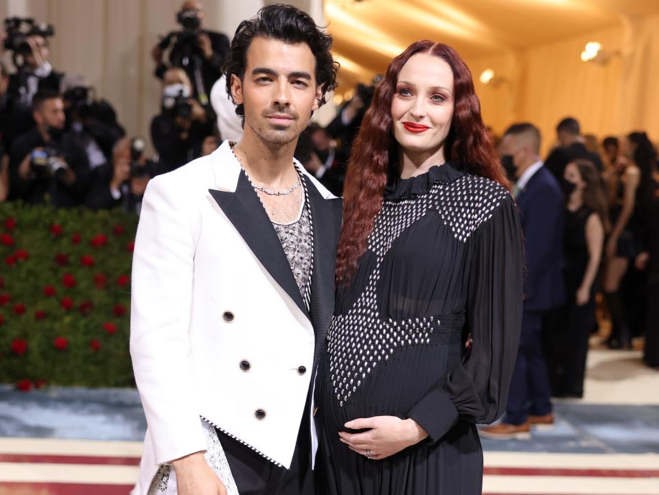 Joe Jonas and Sophie Turner attend the 2022 Met Gala.