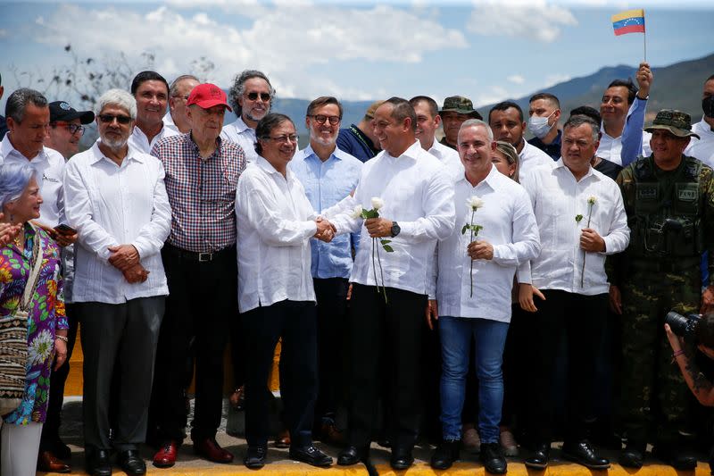 The commercial reopening of Venezuela–Colombia border