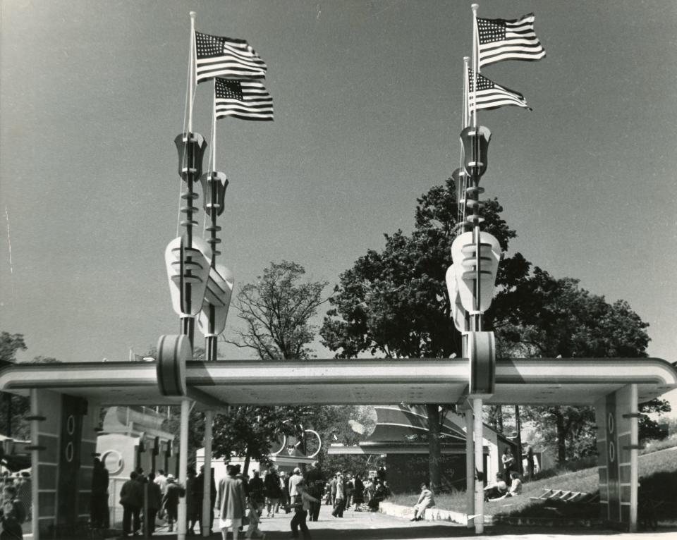 April 12, 1933:
Gateway to Fun:
Rocky Point modern design midway gate taken on a Sunday afternoon in August.