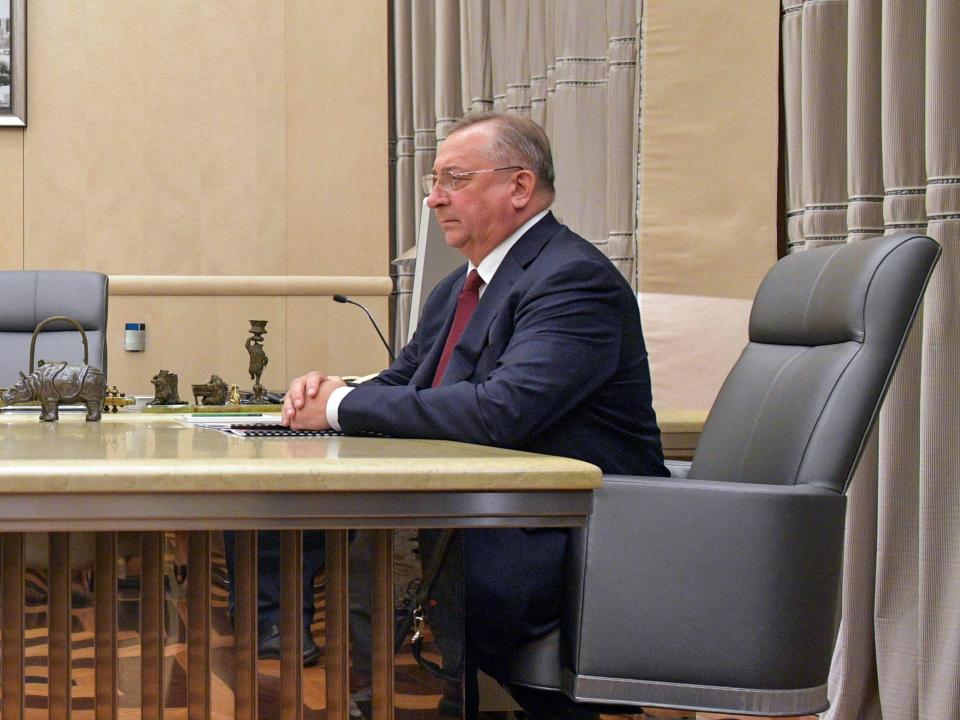 Russia's Prime Minister Dmitry Medvedev (L) and Nikolai Tokarev, chairman of the Board, president at Transneft, during a 2019 meeting.