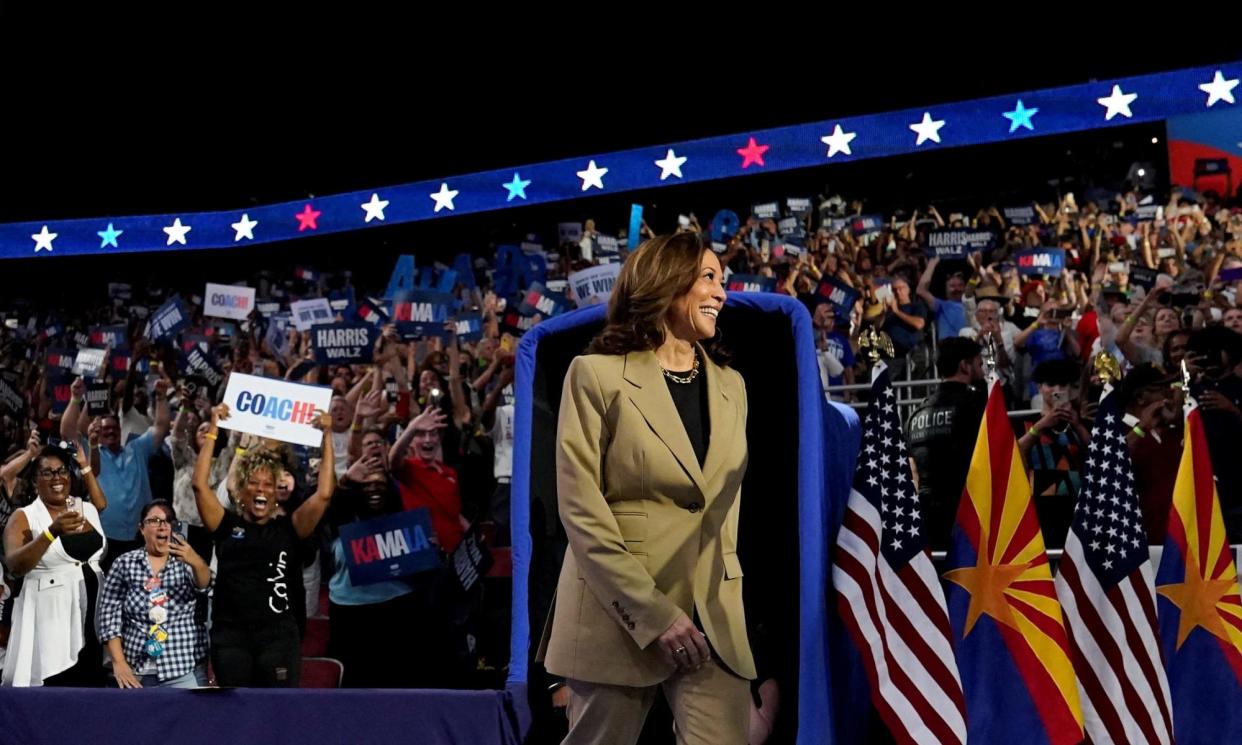 <span>Kamala Harris at a rally in Arizona on Friday night.</span><span>Photograph: Elizabeth Frantz/Reuters</span>