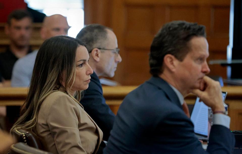 Retired forensic pathologist Dr. Frank Sheridan (not shown) is questioned by defense attorney Elizabeth Little during the murder trial for Karen Read at Norfolk Superior Court, in Dedham, Mass., Monday, June 24, 2024. (Pat Greenhouse/The Boston Globe via AP, Pool)