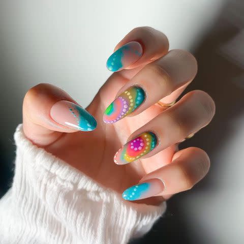 <p><a href="https://www.instagram.com/p/CdYcOVSrYwW/?img_index=1" data-component="link" data-source="inlineLink" data-type="externalLink" data-ordinal="1">@nails_and_soul</a> / Instagram</p>