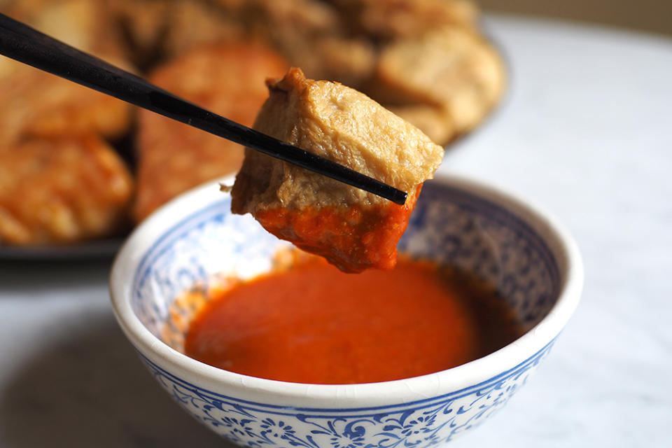 The fried snacks must be accompanied with their signature chilli garlic sauce.