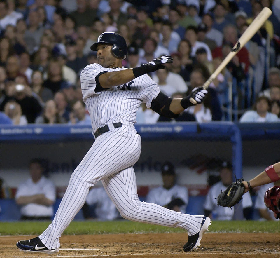 Gary Sheffield hit like a Hall of Famer, but his fielding was a problem. (AP Photo)