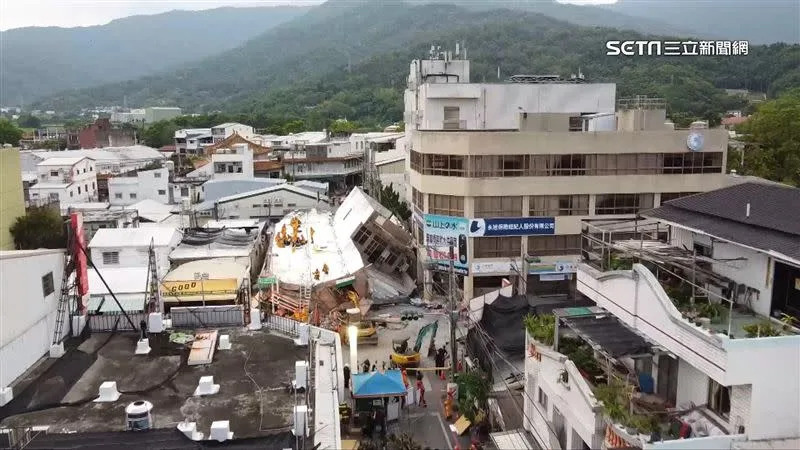 強震讓不少民眾的家園被震垮。（圖／資料照）