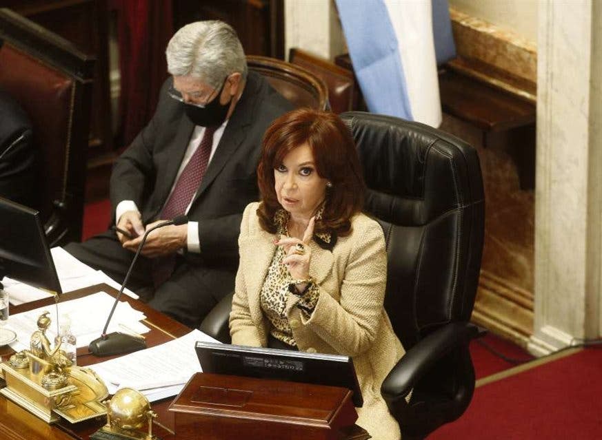 Cristina Kirchner consolidó un bloque de 40 senadores que había quedado fracturado tras cuatro años en la oposición y supo articular la agenda de los gobernadores y del presidente Alberto Fernández para apuntalar sus propias iniciativas