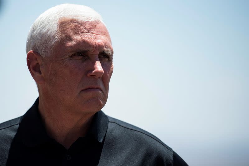 Former U.S. VP Mike Pence tours the border in Arizona