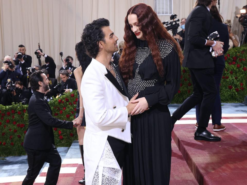 Joe Jonas and Sophie Turner attend the 2022 Met Gala.