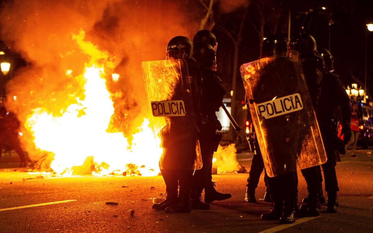 Spanish National Police officers during a protest called for by the so-called Committees for the Defense of the Republic - REX