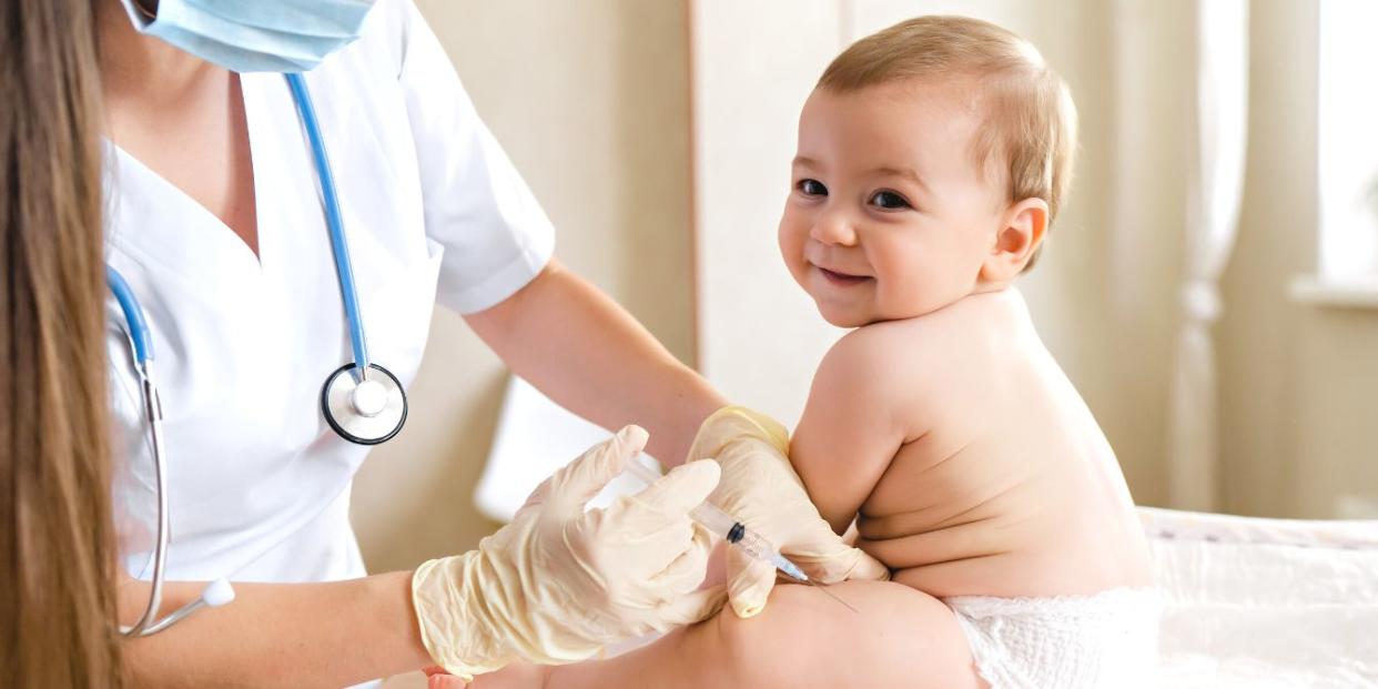 doctor giving baby shot - kids afraid of shots