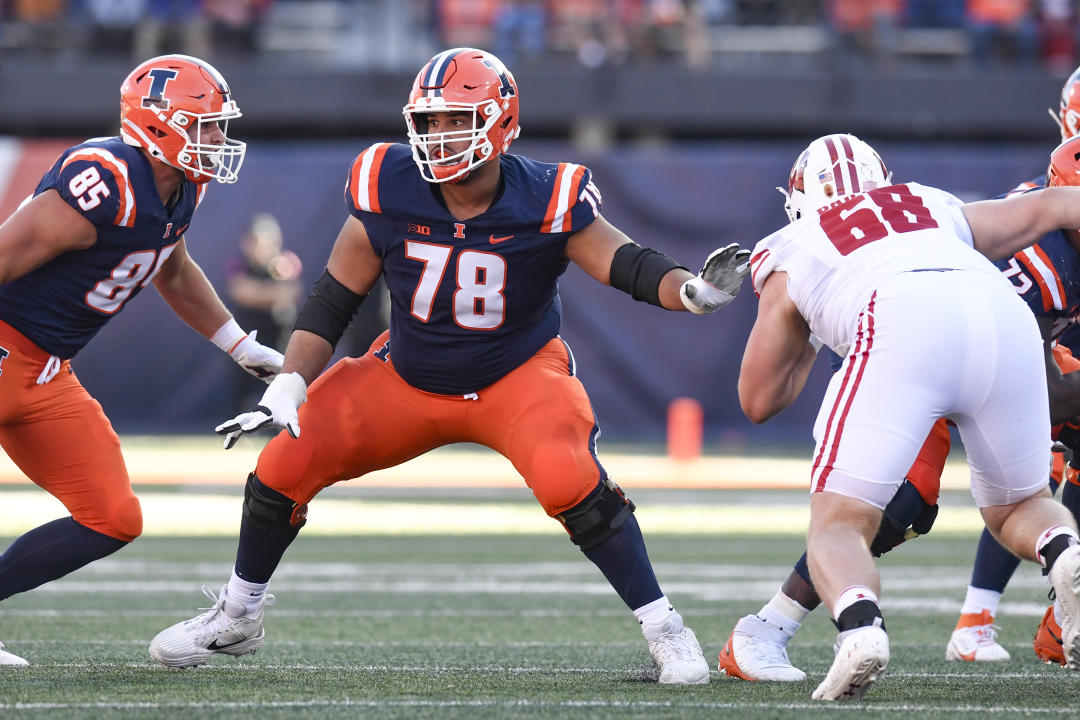 CHAMPAIGN, IL - OCTOBER 21: Illinois Fighting Illini Offensive Lineman Isaiah Adams (78) blocks during the college football game between the Wisconsin Badgers and the Illinois Fighting Illini on October 21, 2023, at Memorial Stadium in Champaign, Illinois. (Photo by Michael Allio/Icon Sportswire via Getty Images)