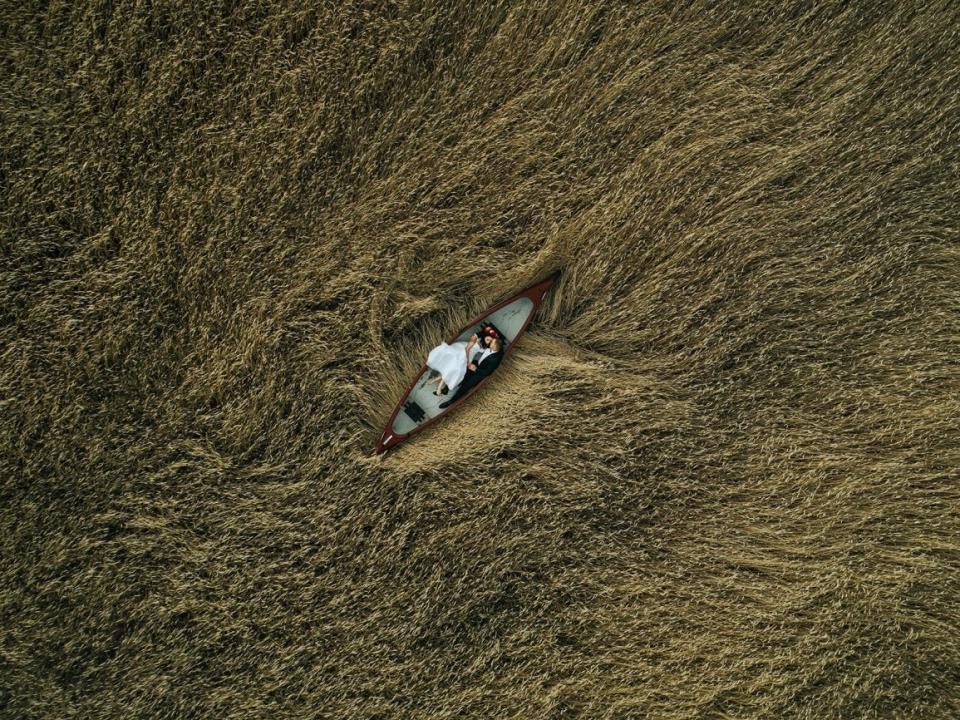 Drone Photo Awards, couple in a boat.