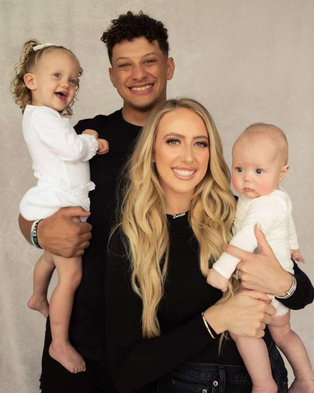 Brittany Mahomes Talks About Hardest Part of Being a Mom as She Shares Beautiful New Family Portraits - bellezatotal.com.ar