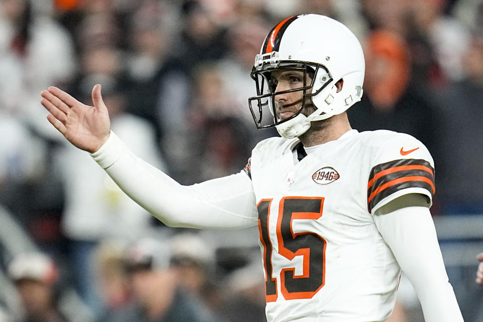 Cleveland Browns quarterback Joe Flacco celebrates after a first down against the New York Jets during the second half of an NFL football game Thursday, Dec. 28, 2023, in Cleveland. (AP Photo/Sue Ogrocki)