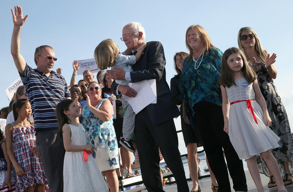 Sen. Bernie Sanders gathers with members of his family after officially announcing his candidacy for the U.S. presidency on May 26, 2015 in Burlington, Vermont.