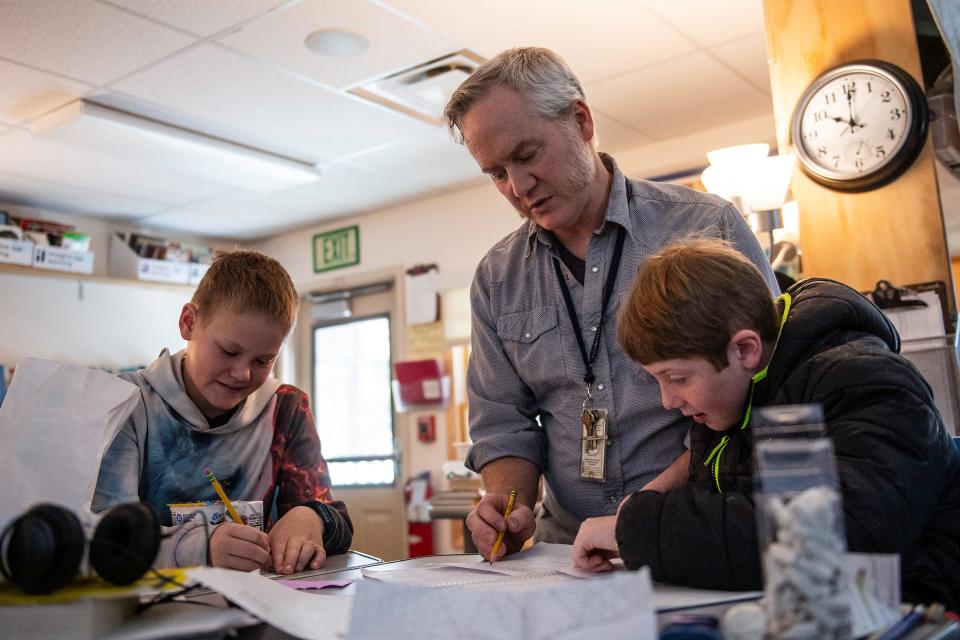 David Maynard instructs students during a class at Stove Prairie Elementary School in Bellvue on Nov. 28.