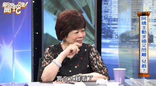 廖輝英談阿嬌與賴弘國婚姻生變。（圖／翻攝自影片截圖／《新聞挖挖哇！》YouTube）