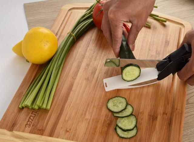 Clever Cutter 2-in-1 Knife & Cutting Board- The Original Quickly Chops Your  Favorite Fruits, Vegetables, Meats, Cheeses & More in Second, Replace your