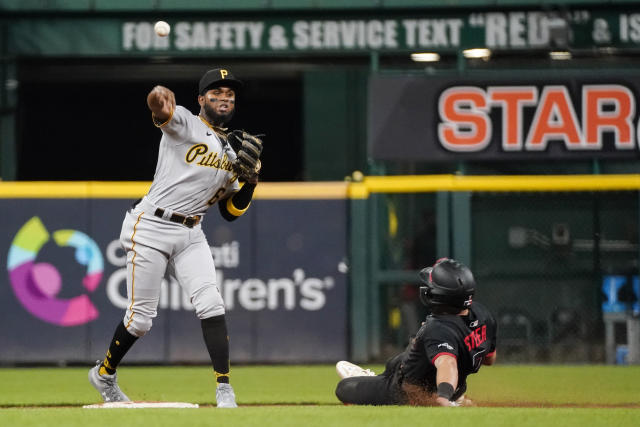 Marlins score 3 in 10th to rally past Pirates 5-4 - The San Diego