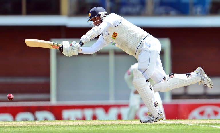 Sri Lanka's Angelo Mathews bats on the third day of the first Test in Hobart on December 16, 2012. Mathews and Tillakaratne Dilshan shared in a record partnership as they frustrated Australia's bowlers in the first Hobart Test on Sunday