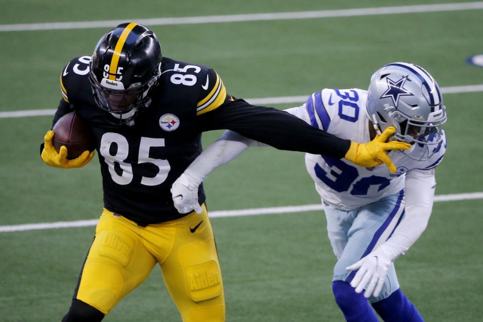 Pittsburgh Steelers tight end Eric Ebron (85) scored the winning touchdown to beat the Cowboys. (AP Photo/Michael Ainsworth)