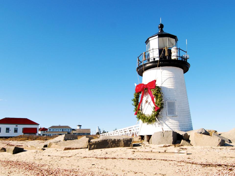 holiday wreath nantucket mass