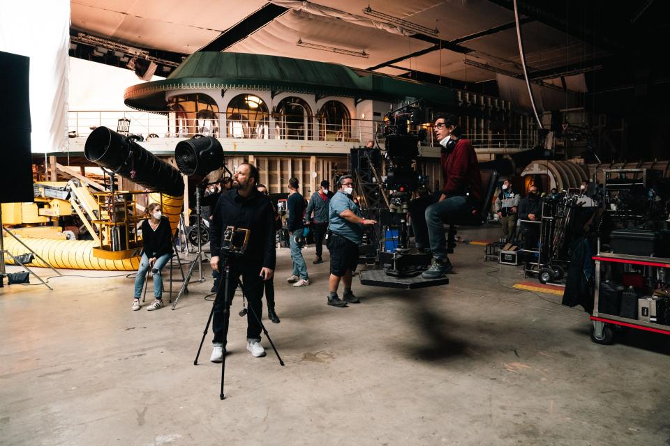 Yorgos Lanthimos and Robbie Ryan on the set of 