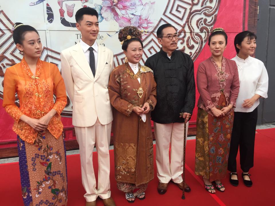 (From left) Cast of "The Little Nyonya: New Edition", Li Yuanbing, Ji Ning, Xiang Yun, Zhang Liming, Tu Lin and Fang Chengcheng. The remake of Singapore drama series "The Little Nyonya" is being jointly produced by Chinese companies iQiyi and Changxin Pictures, and Singapore company G.H.Y Culture & Media. (PHOTO: Teng Yong Ping/Yahoo Lifestyle Singapore)