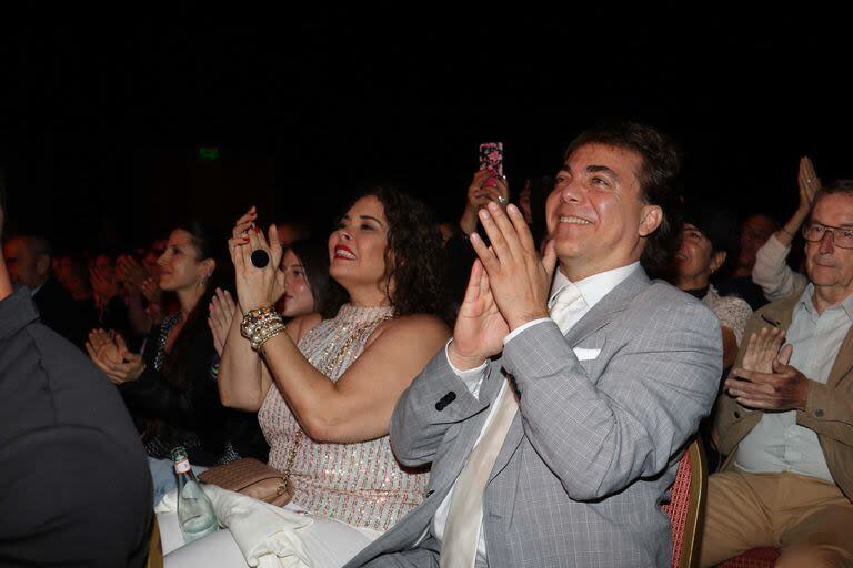 Cristian Castro también disfrutó de la obra y aprovechó la ocasión para saludar a su amiga Susana Giménez