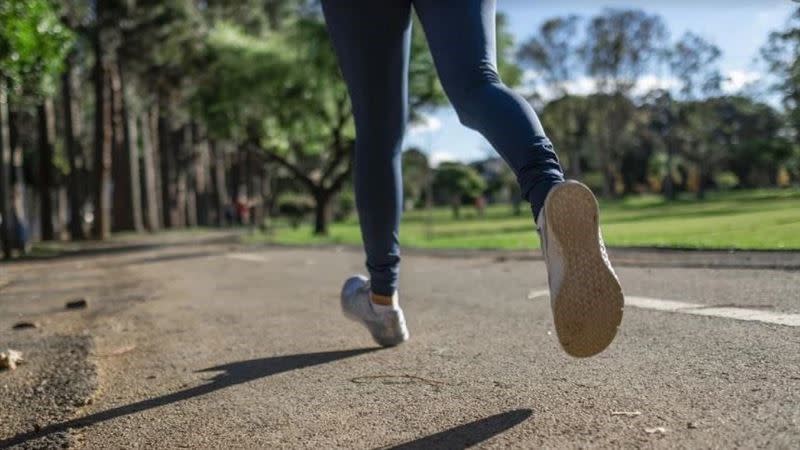 運動項目很多種，名醫最推有氧運動，才能幫助心肺功能。（示意圖／翻攝自Pixabay）