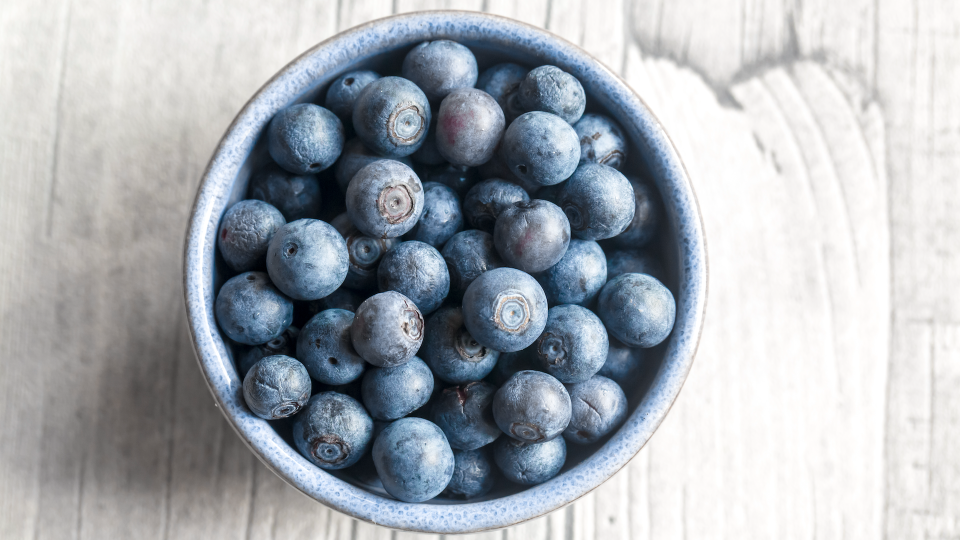 <p> Blueberries make a delicious summer breakfast topping - and not just because they add juicy flavour. They are a very hydrating fruit, with a water content of 85 per cent. Alongside this, they are rich in vitamin K, with <a href="https://openheart.bmj.com/content/8/2/e001715" rel="nofollow noopener" target="_blank" data-ylk="slk:research;elm:context_link;itc:0;sec:content-canvas" class="link ">research</a> finding a link between the nutrient and lower heart disease risk. </p>