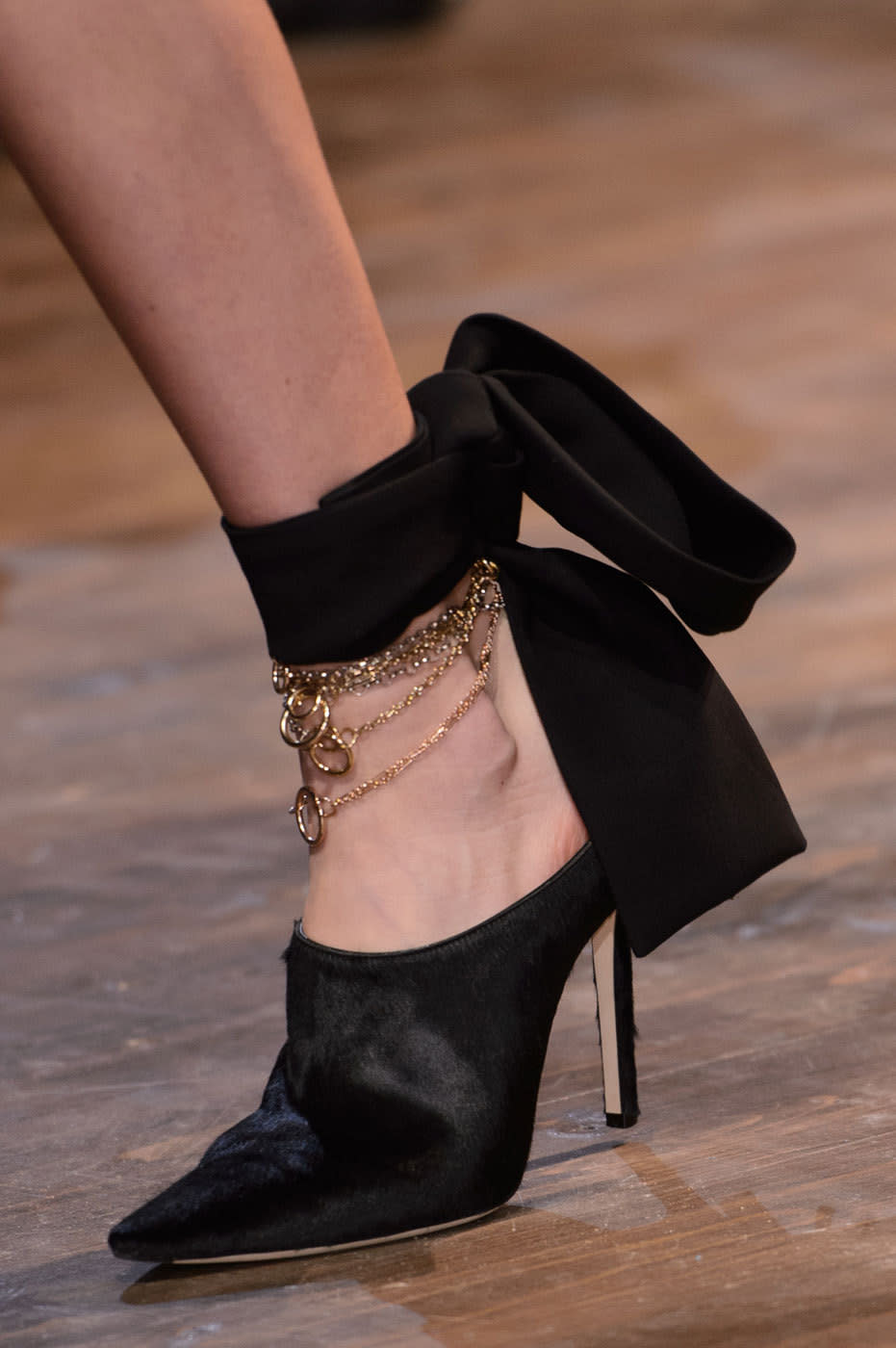 <p>Pony hair sling backs + piles of gold anklets + velvet ribbons = fiesta for your feet at <a href="http://www.dior.com/home/en_us" rel="nofollow noopener" target="_blank" data-ylk="slk:Christian Dior.;elm:context_link;itc:0;sec:content-canvas" class="link ">Christian Dior.</a> <i>Photos: Imaxtree</i></p>