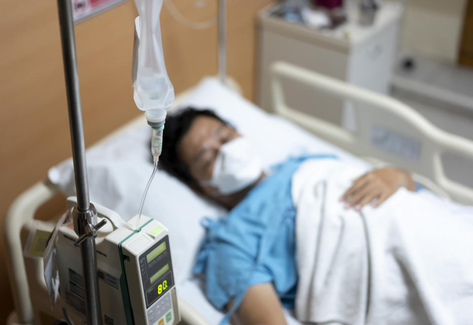 Por falta de insumos médicos y aire acondicionado suspenden cirugías en hospital de Acapulco