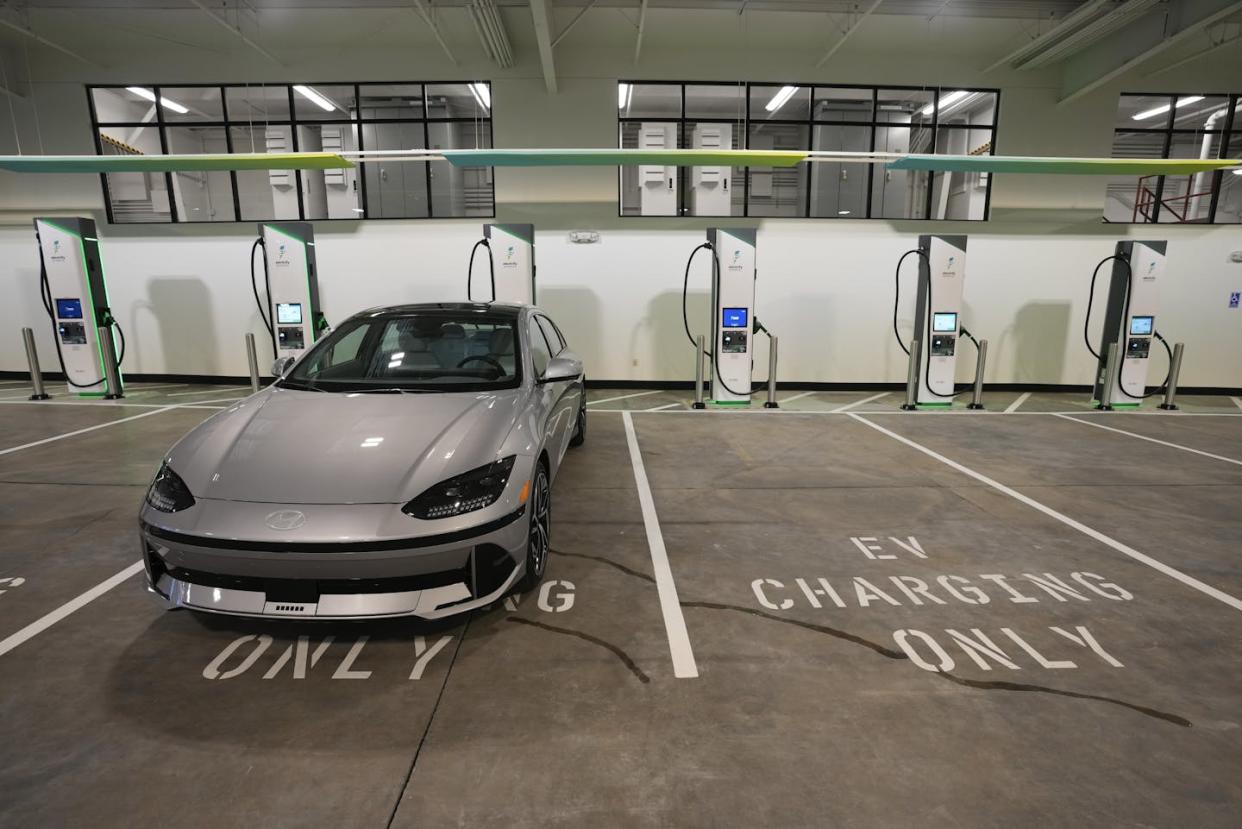 Charging bays at the Electrify America indoor electric vehicle charging station in San Francisco. <a href="https://newsroom.ap.org/detail/ElectricVehiclesFancyChargers/c523cbda2a68423595229884d4da249b/photo" rel="nofollow noopener" target="_blank" data-ylk="slk:AP Photo/Eric Risberg;elm:context_link;itc:0;sec:content-canvas" class="link ">AP Photo/Eric Risberg</a>