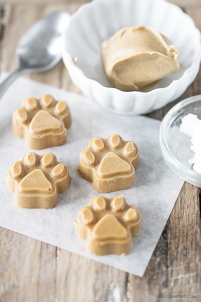 homemade dog treats, peanut butter coconut oil dog treats, live laugh rowe