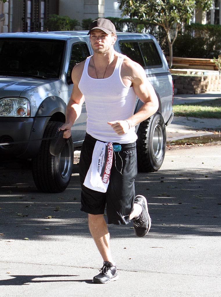 Kellan Lutz Jogging