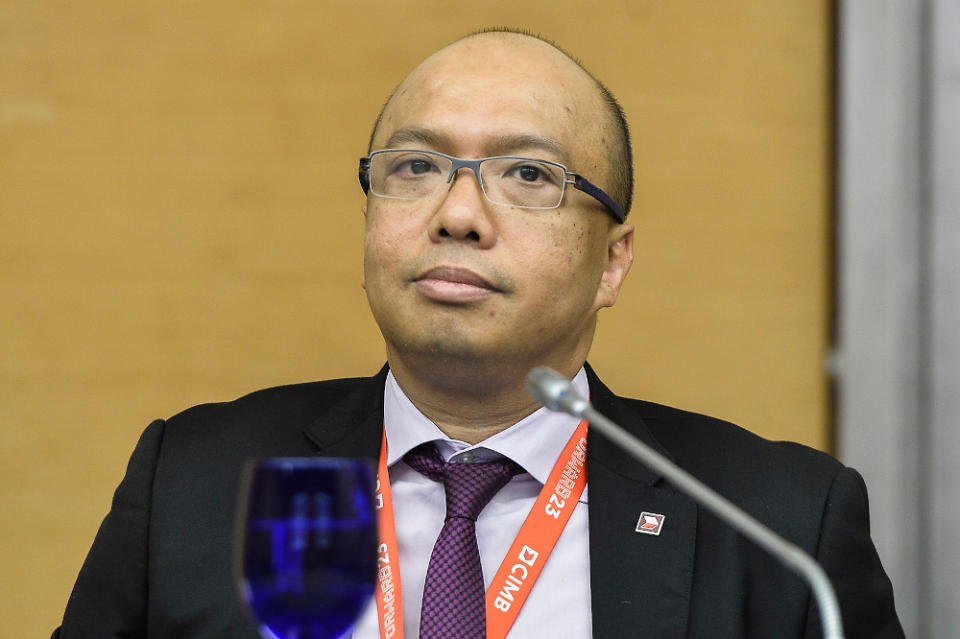 CIMB CEO Datuk Abdul Rahman Ahmad speaks during a media roundtable with CEOs and AKPK in Sasana Kijang September 23, 2020. — Picture by Miera Zulyana