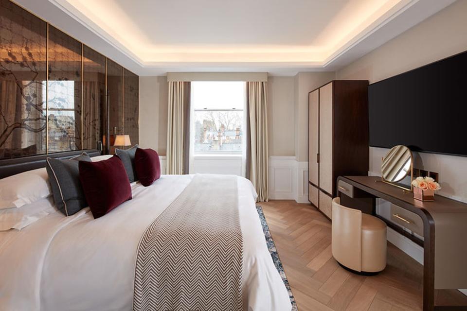 The Mayfair suite bedroom