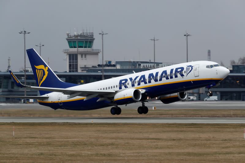 FILE PHOTO: Ryanair Boeing 737-8AS plane takes off from Riga