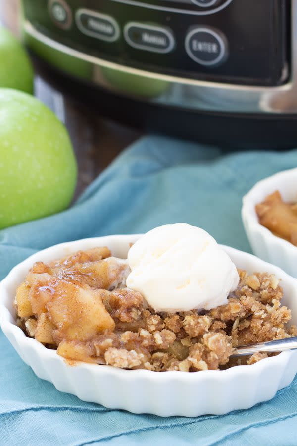 Slow Cooker Apple Crisp