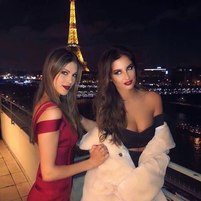 <p>Si pour la nouvelle année, Iris Mittenaere (Miss France 2016) et Malika Ménard (Miss France 2010) étaient sur leur 31, les Miss décident parfois de se montrer sans maquillage. Sur les réseaux sociaux, les jeunes femmes partagent des clichés intimes sur lesquels elle s’affiche sans maquillage. <br>Crédit : @irismittenaeremf </p>